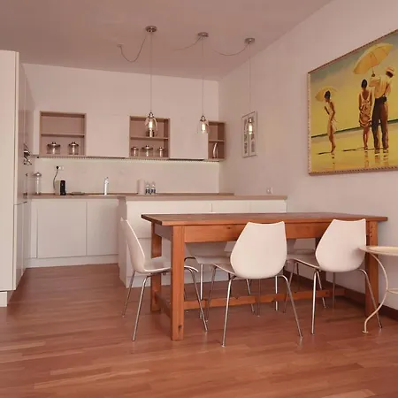 Welc-om Portello Bright Flat Free Parking Apartment